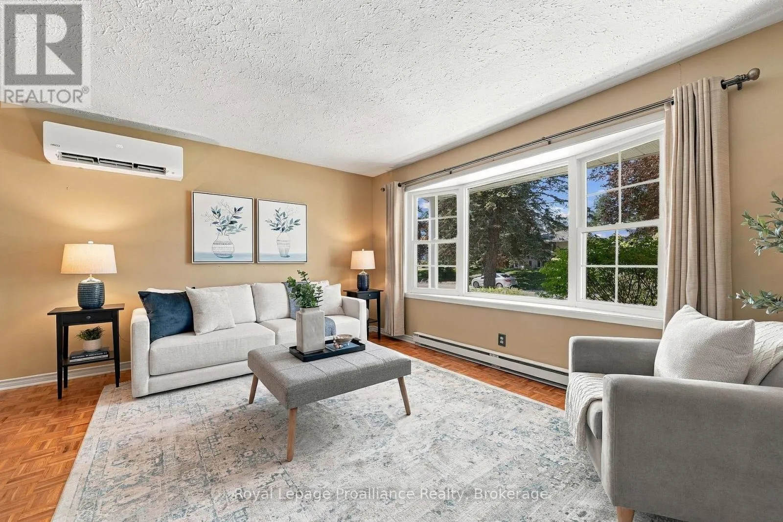 36 PARKVIEW HEIGHTS