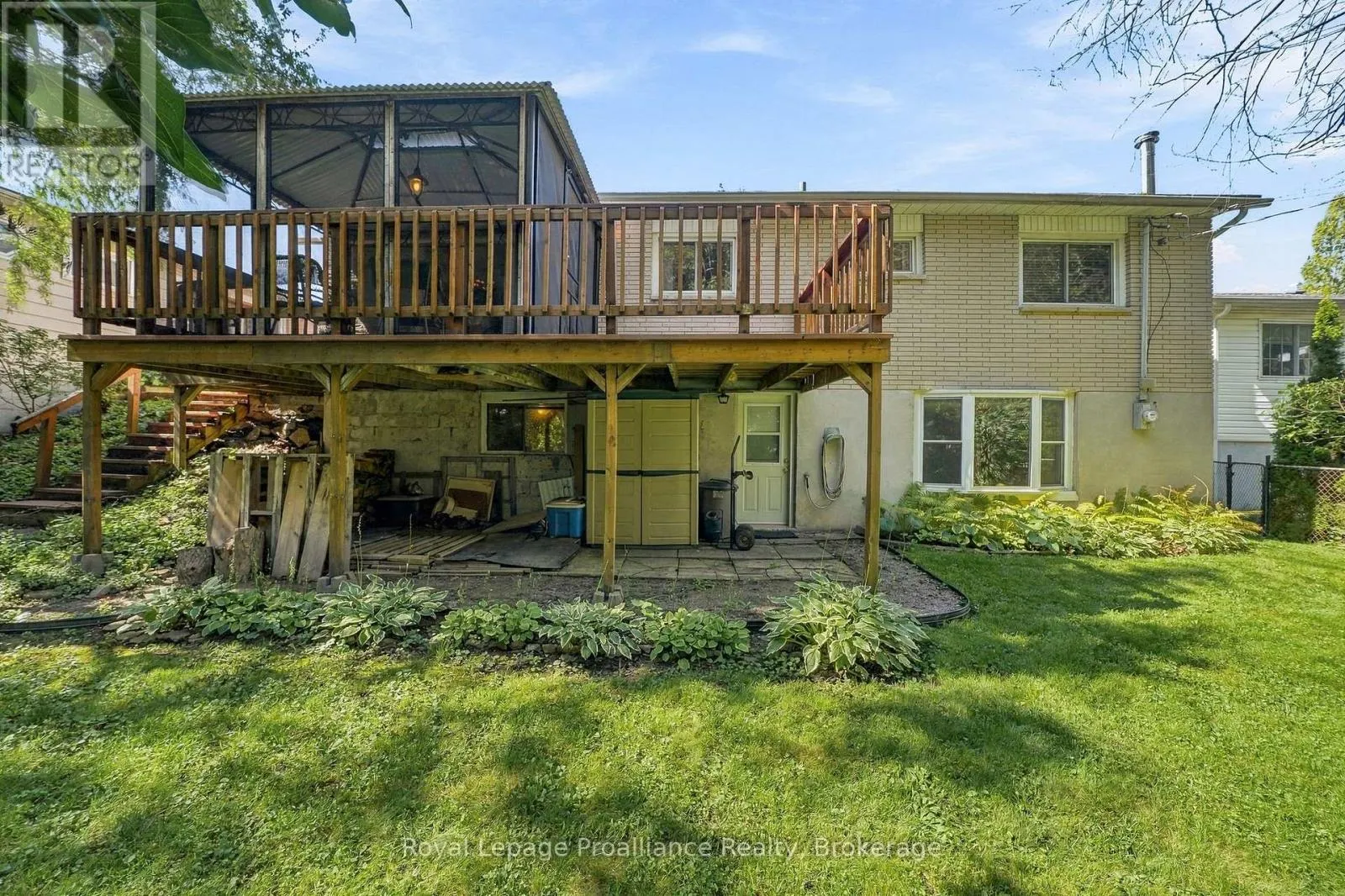 36 PARKVIEW HEIGHTS