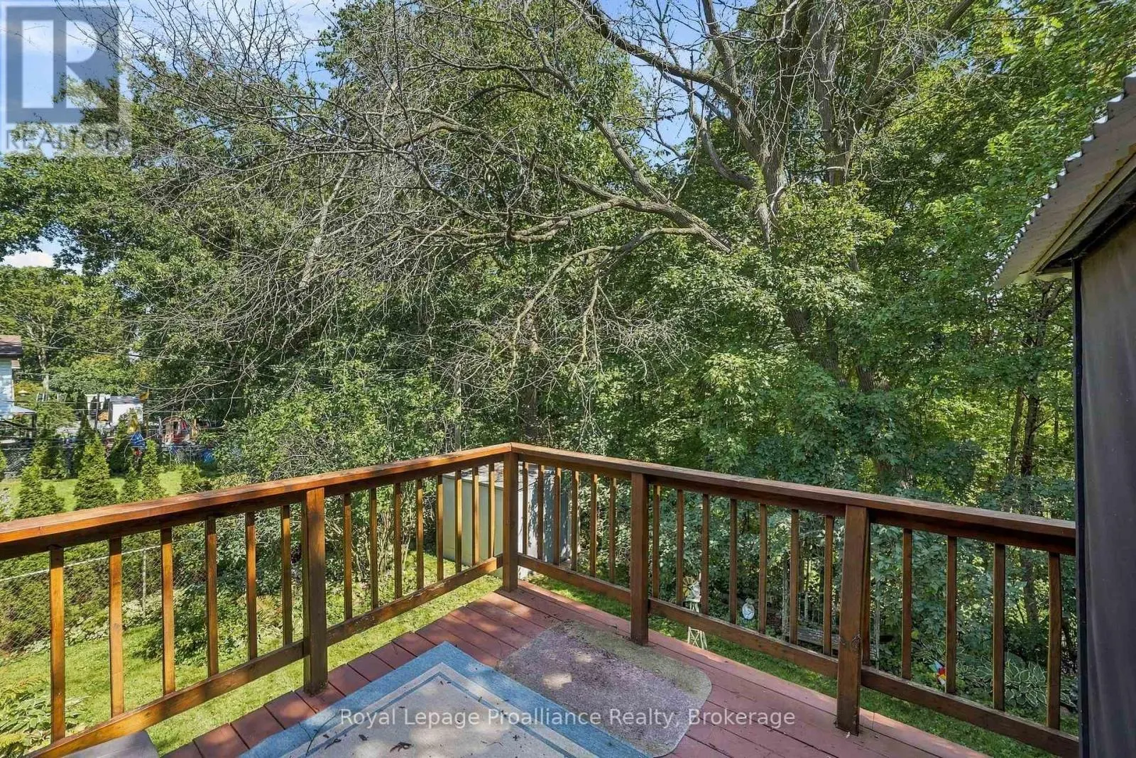 36 PARKVIEW HEIGHTS