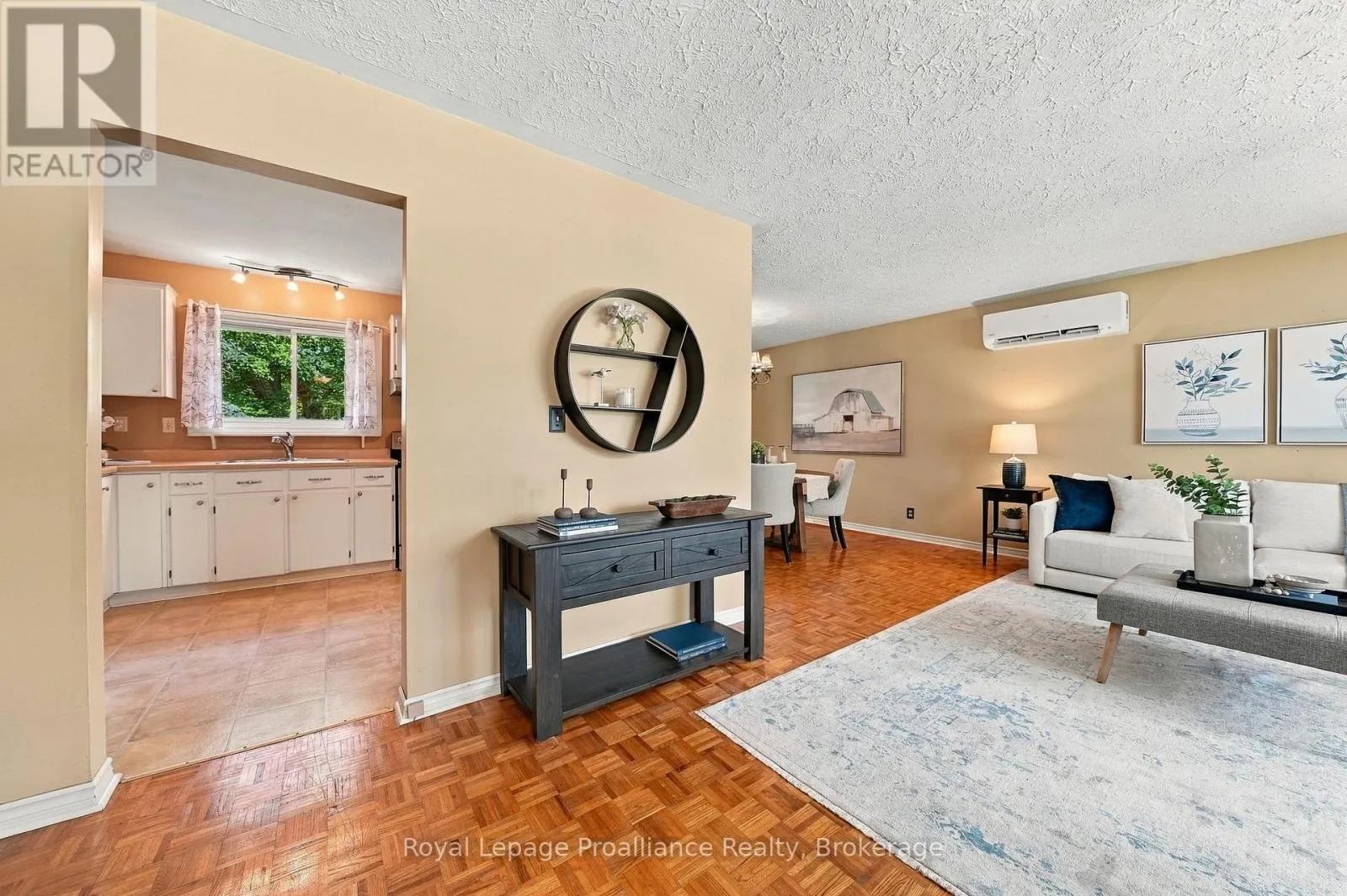36 PARKVIEW HEIGHTS