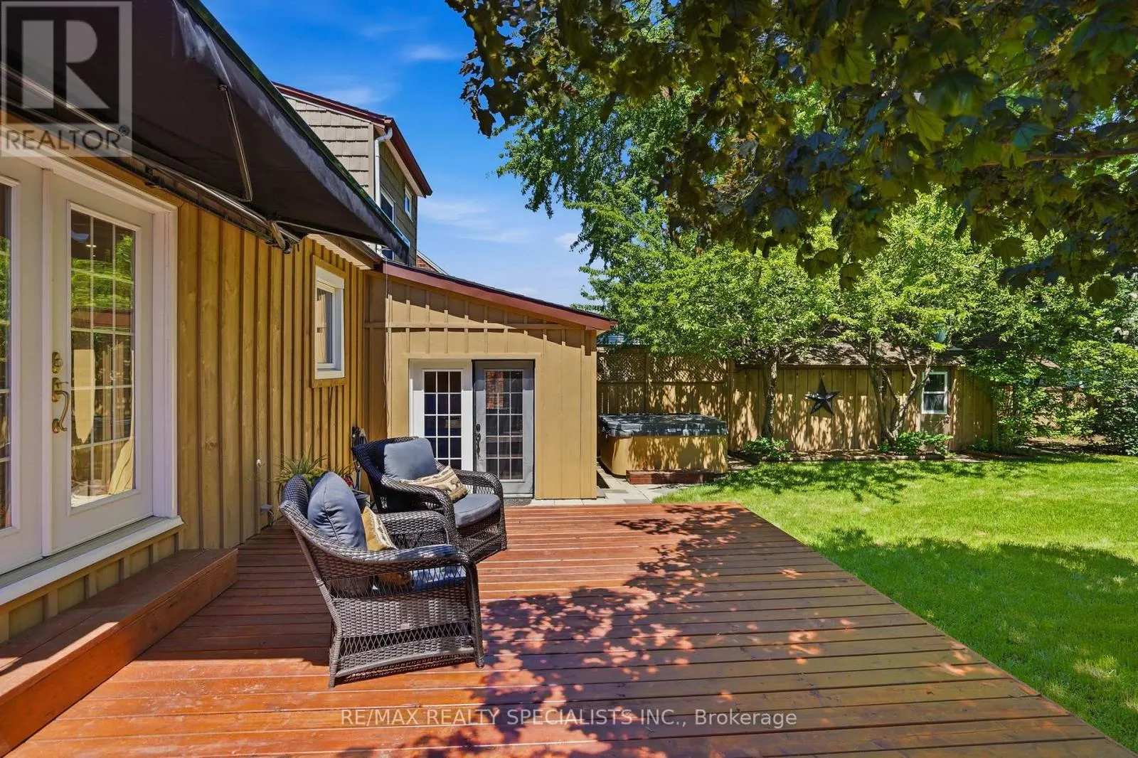 11 KINGSWAY BOULEVARD
