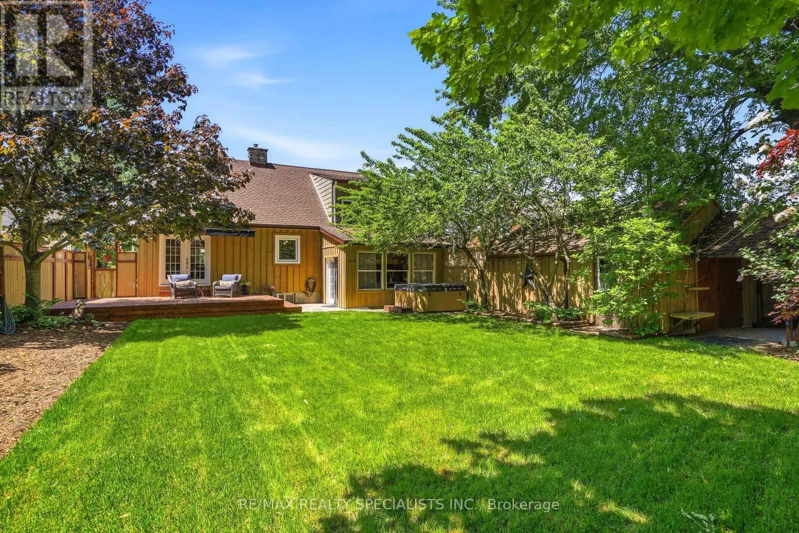 11 KINGSWAY BOULEVARD