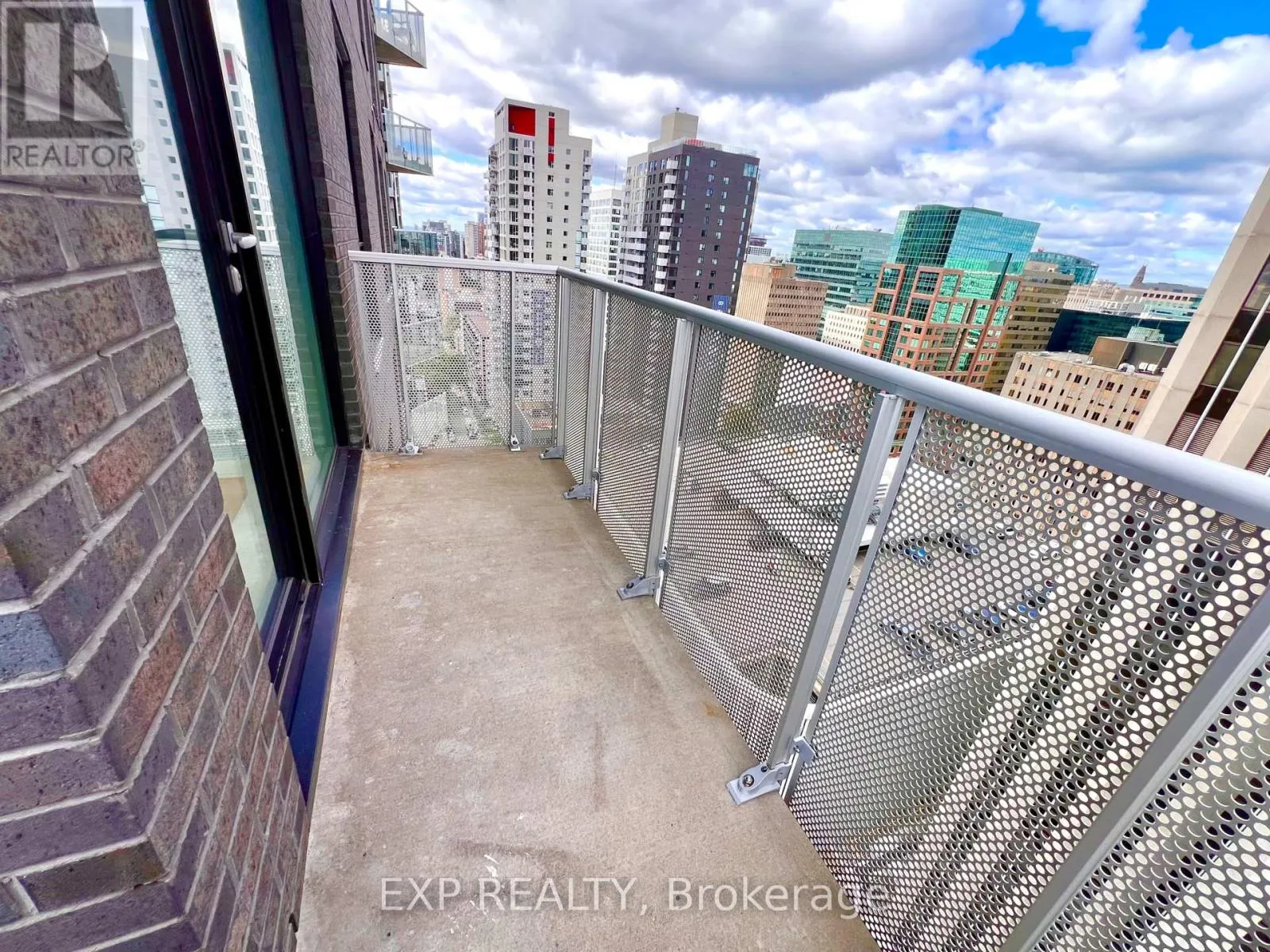 2001 - 40 NEPEAN STREET