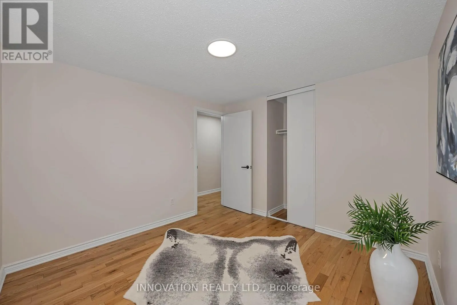 33 EXETER DRIVE