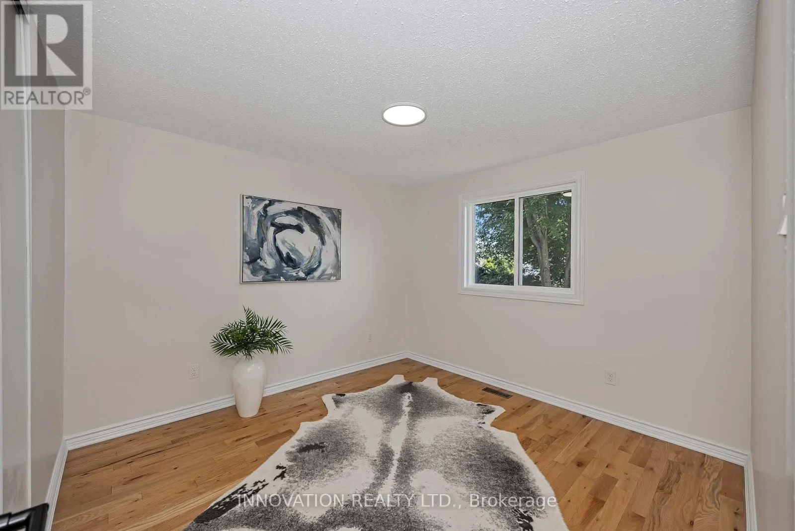 33 EXETER DRIVE