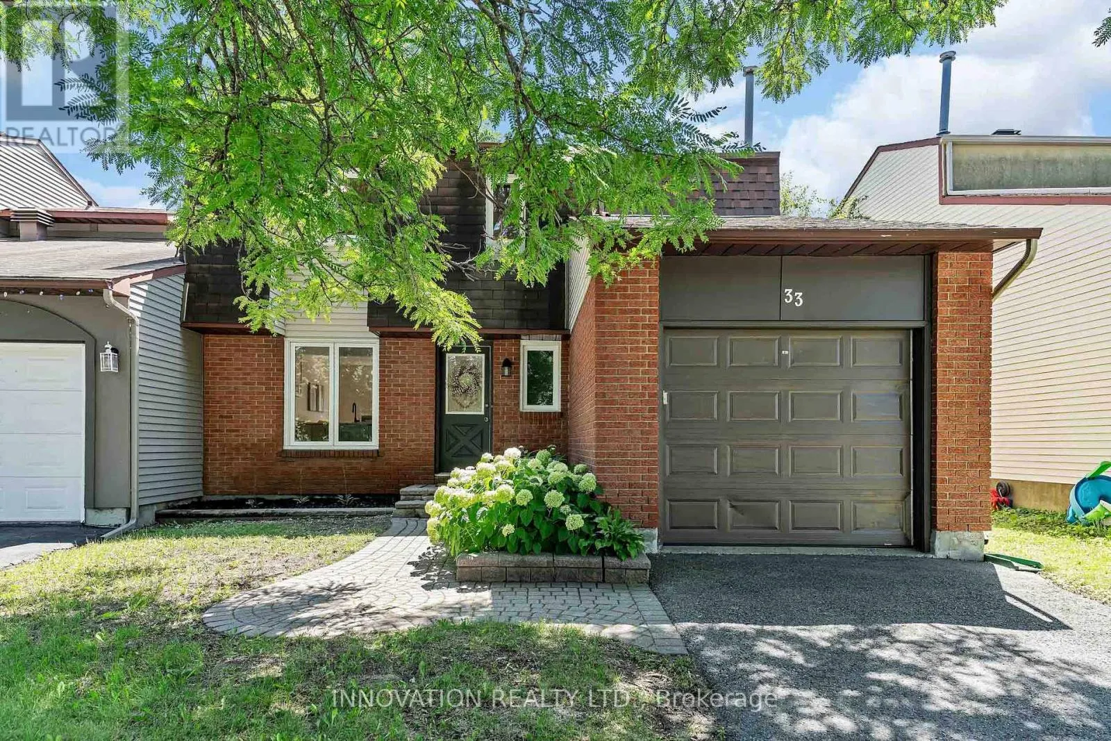 33 EXETER DRIVE