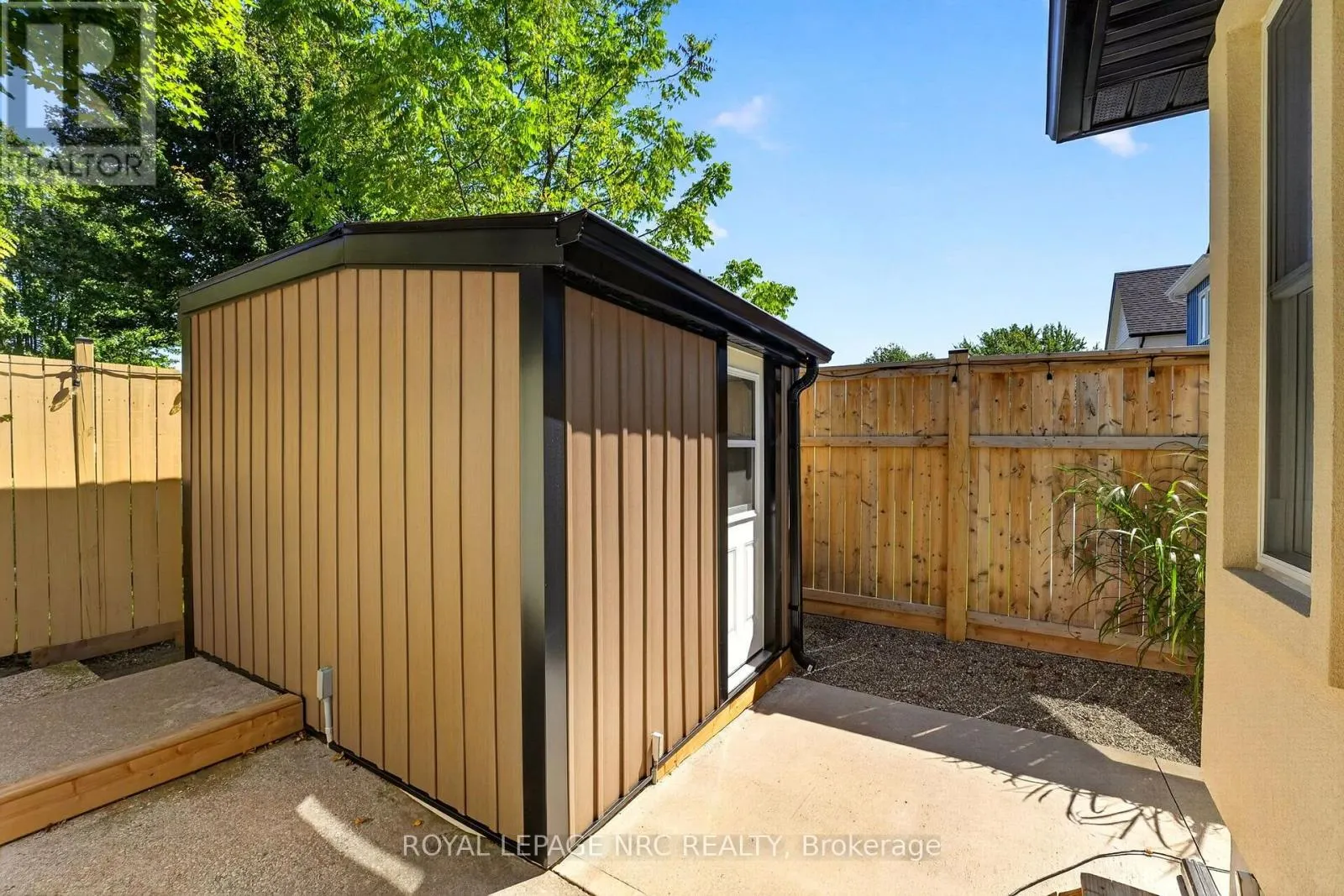 220 ROSEWOOD AVENUE