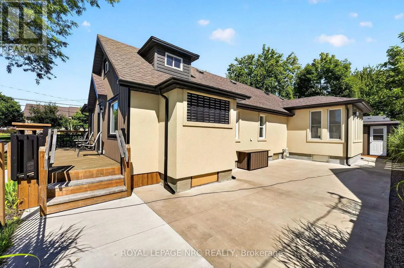 220 ROSEWOOD AVENUE