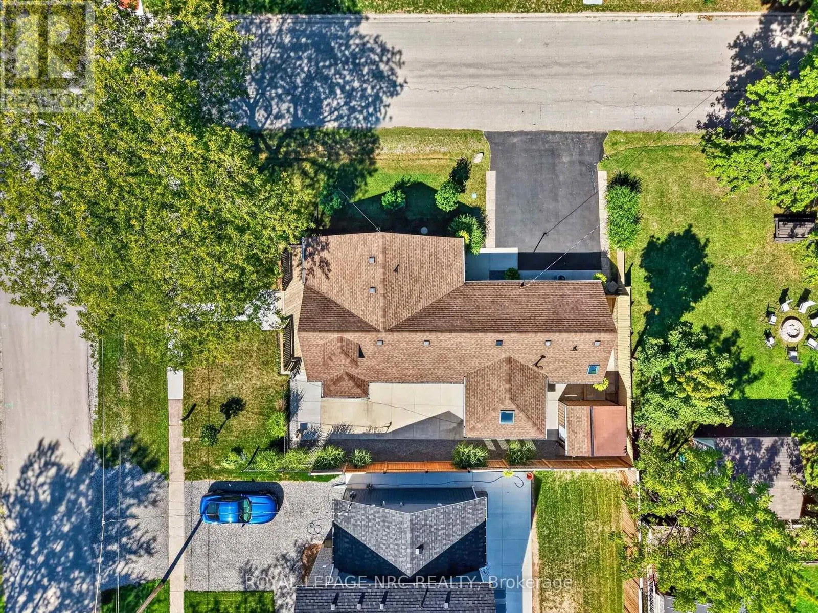 220 ROSEWOOD AVENUE