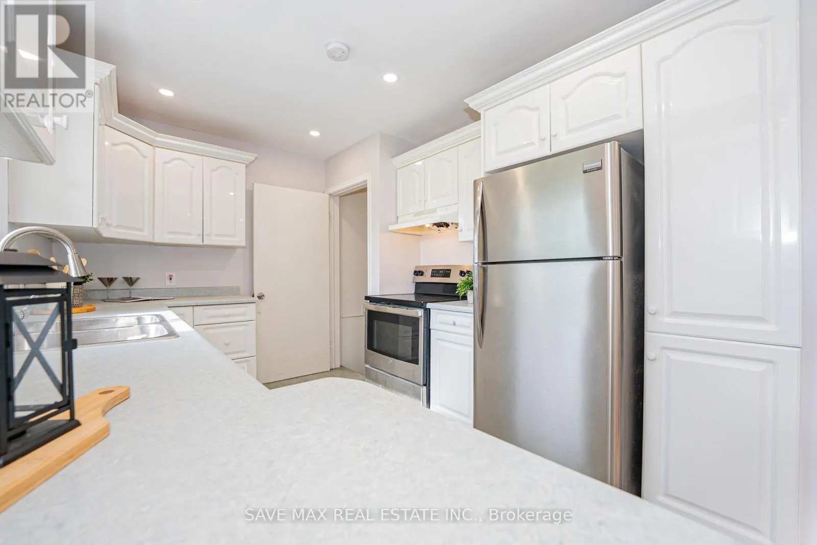 4443 DORCHESTER ROAD