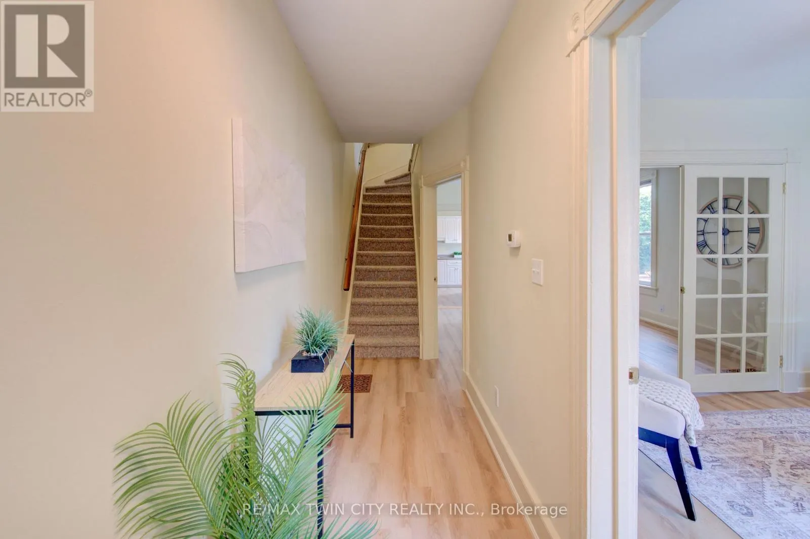 9 SALISBURY AVENUE