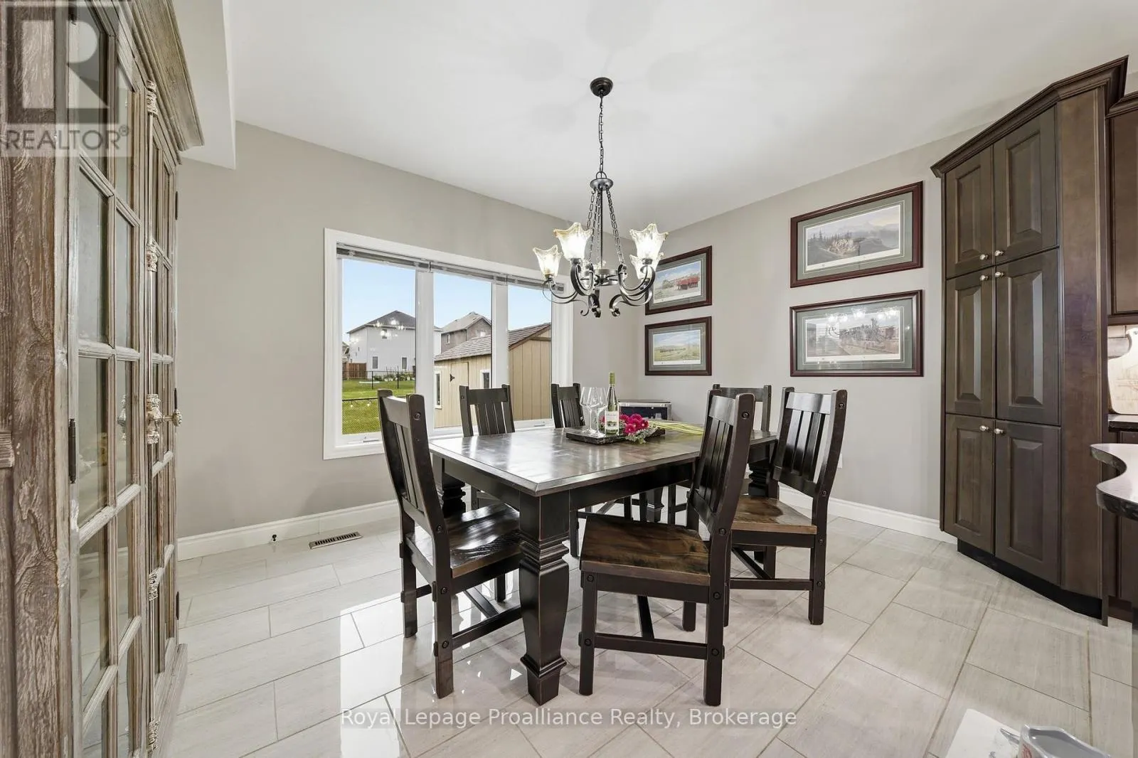 32 WALNUT CRESCENT
