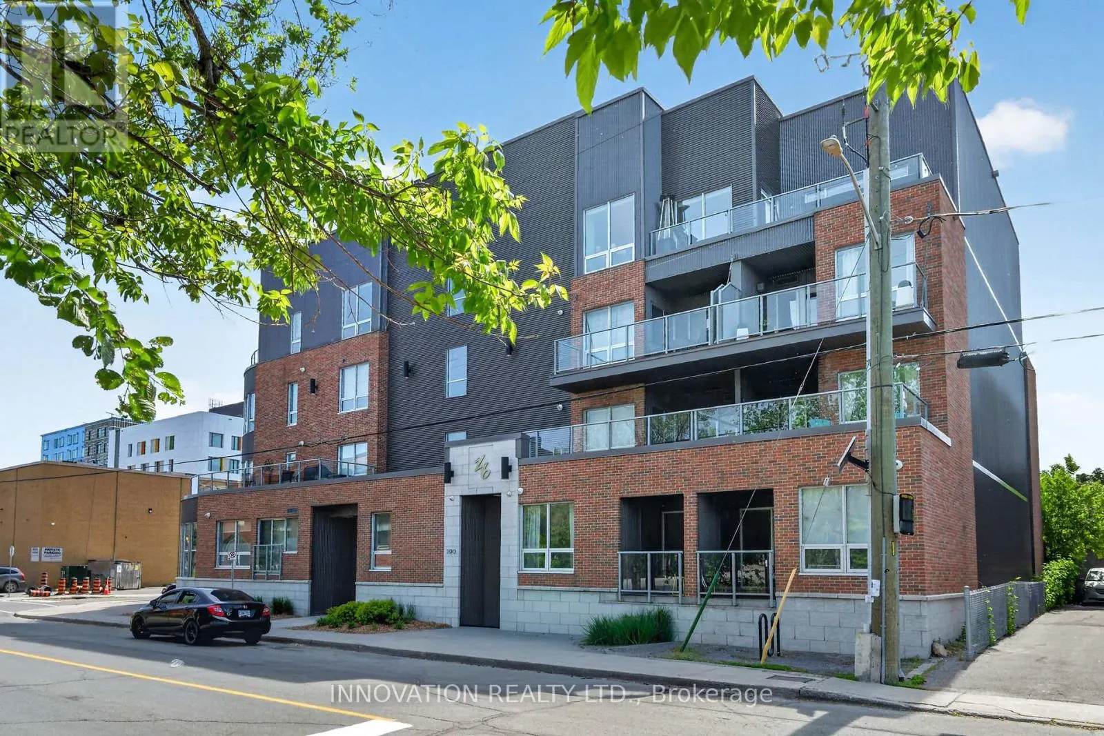 307 - 390 BOOTH STREET