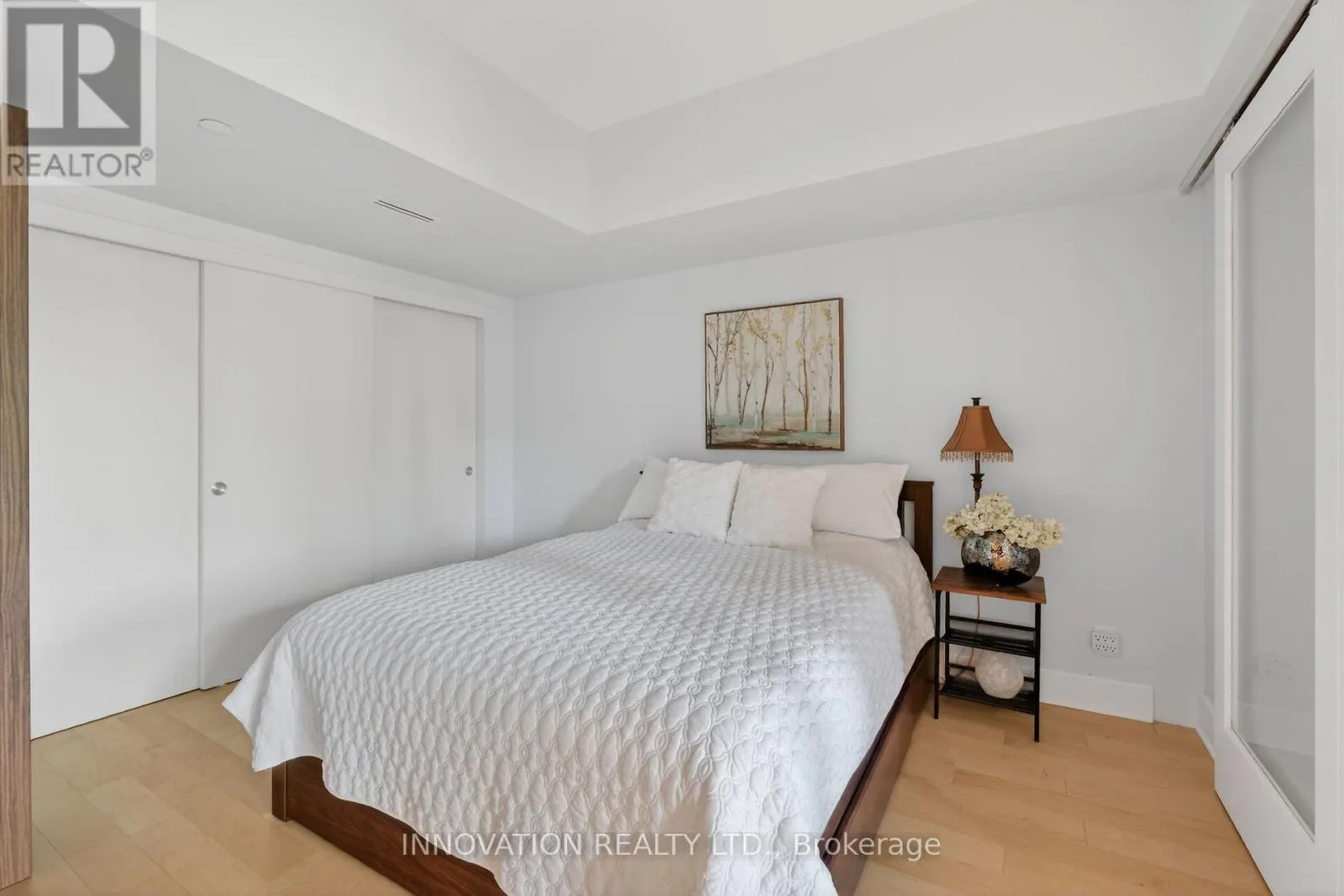 307 - 390 BOOTH STREET