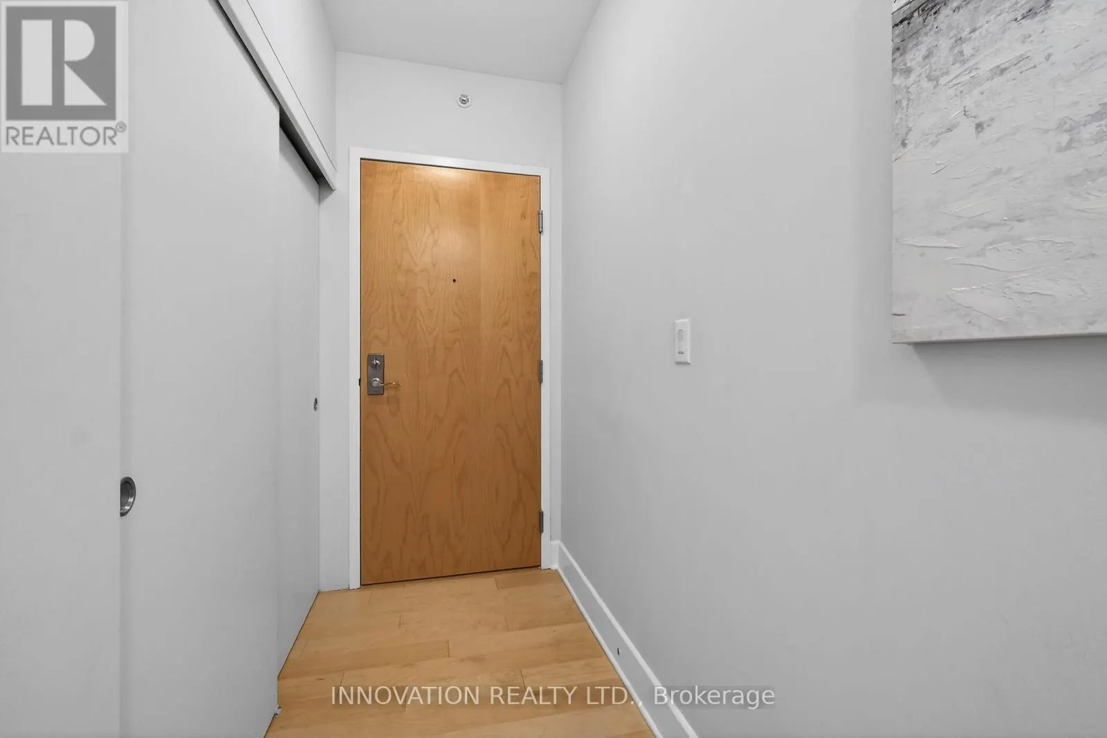 307 - 390 BOOTH STREET
