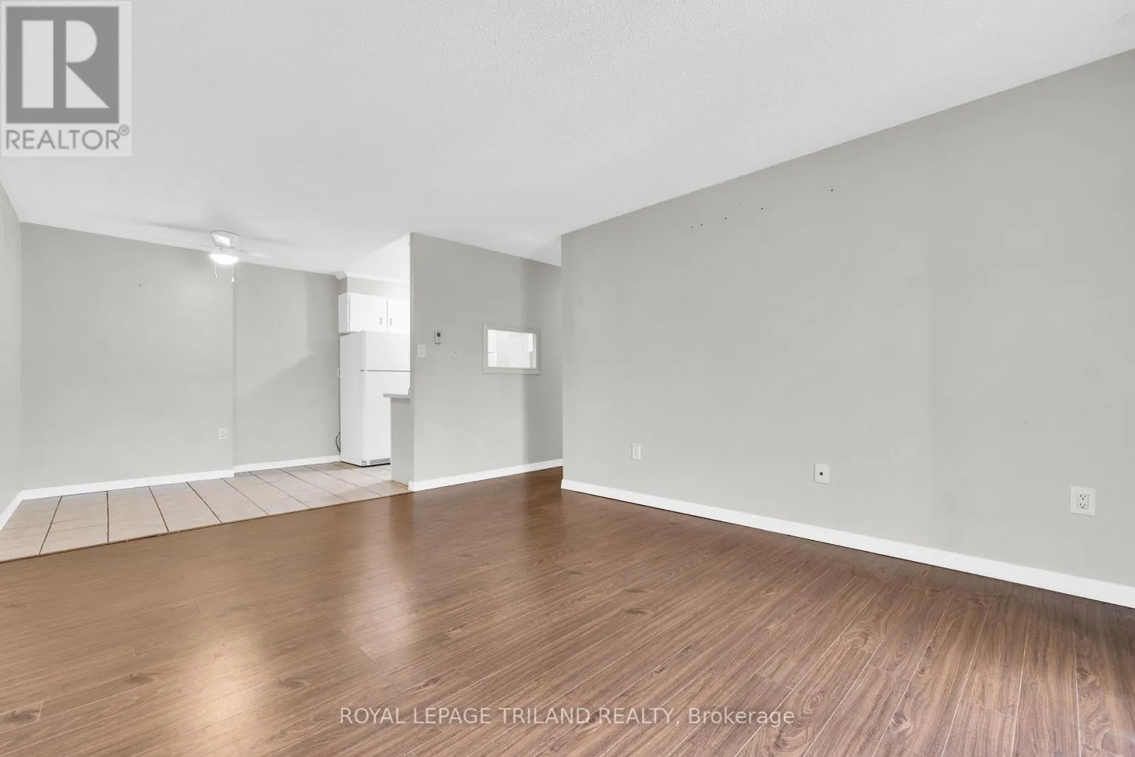 306 - 955 GRAND AVENUE W #306