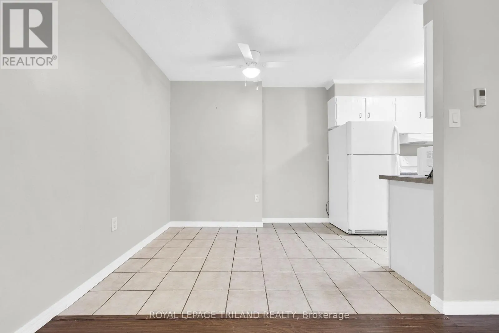 306 - 955 GRAND AVENUE W #306