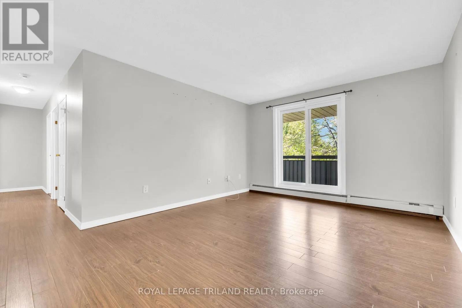 306 - 955 GRAND AVENUE W #306