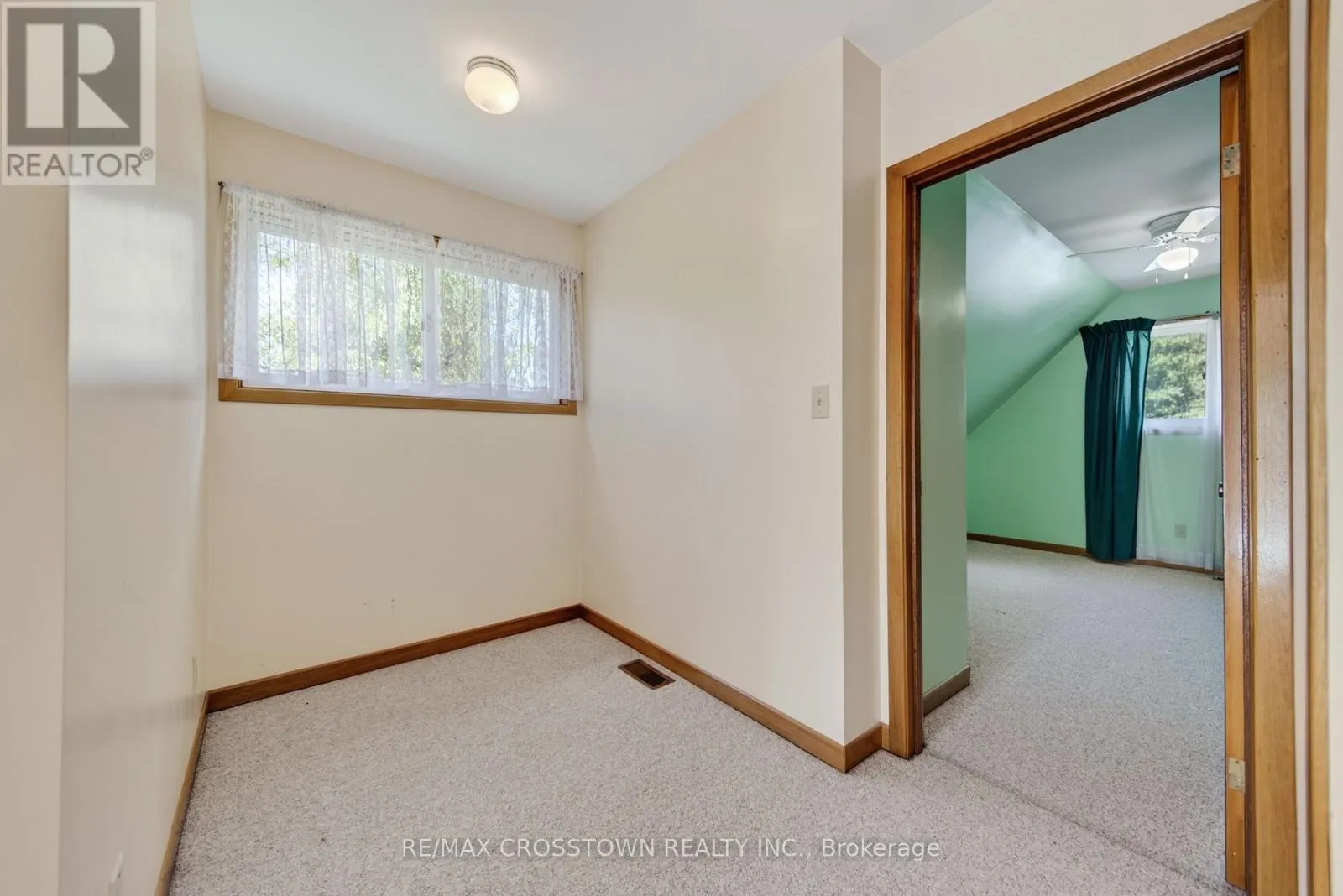 1006 BEA DALE LANE