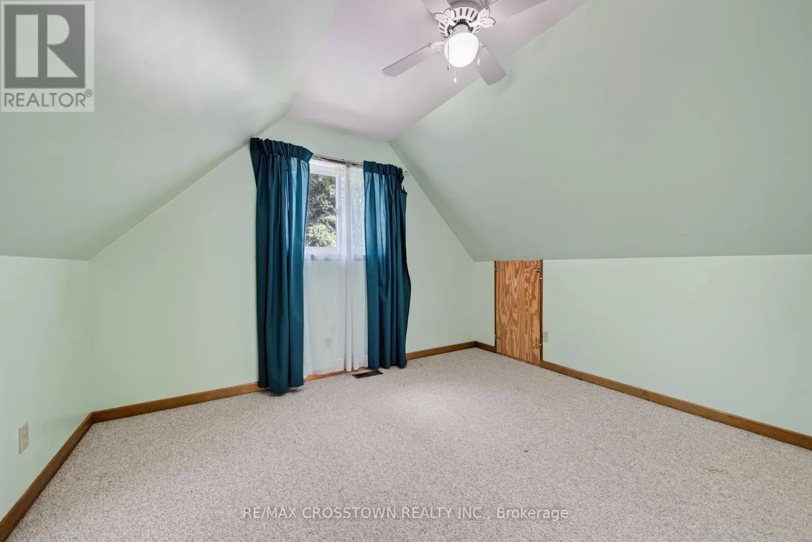 1006 BEA DALE LANE
