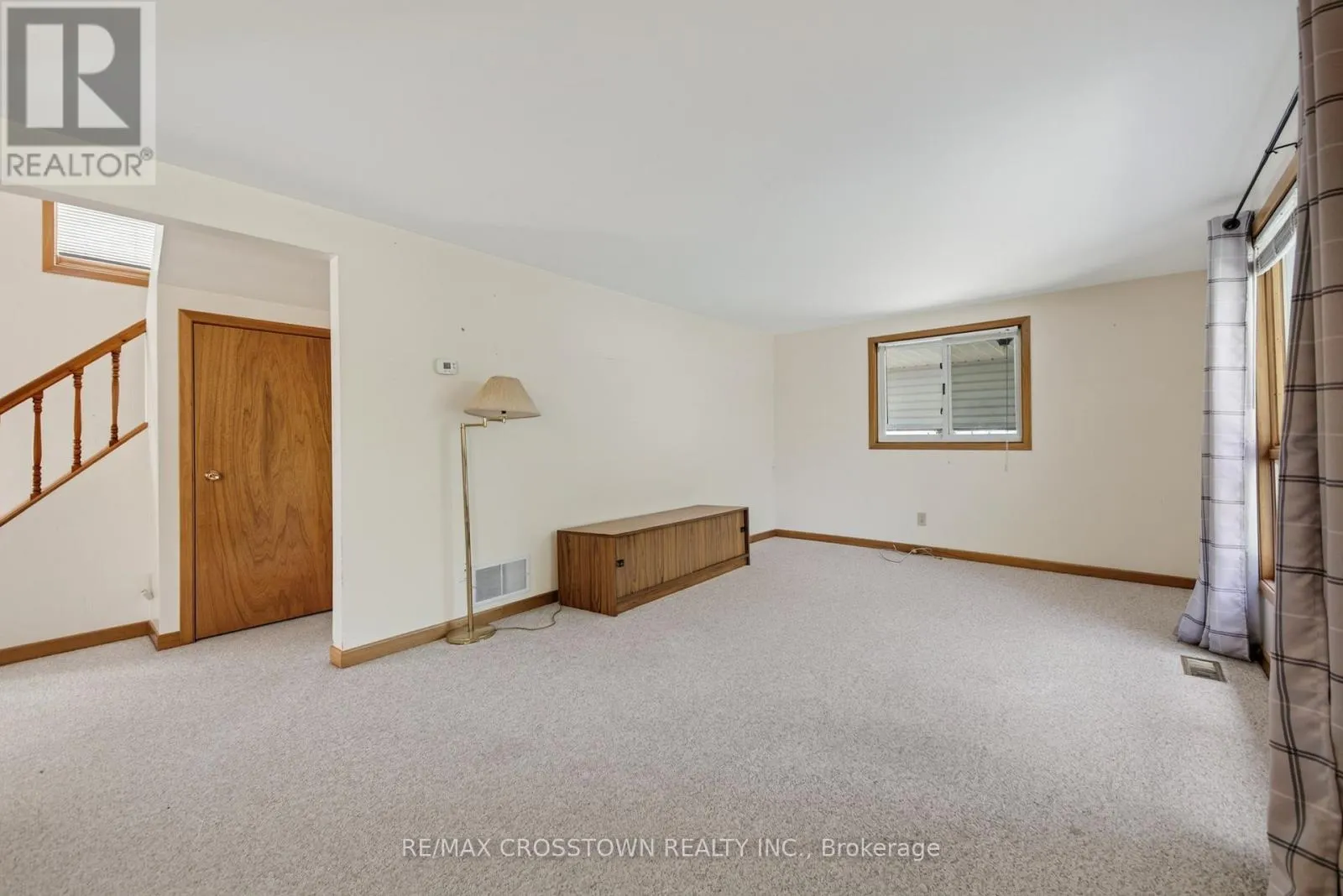 1006 BEA DALE LANE