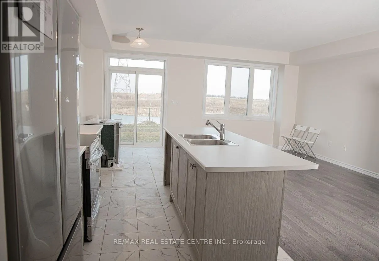 386 BARKER PARKWAY