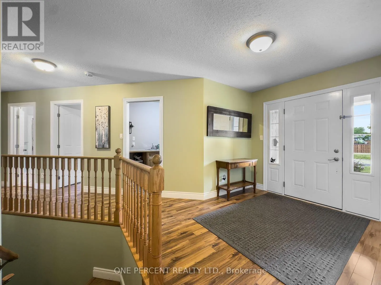 4 JASON CRESCENT