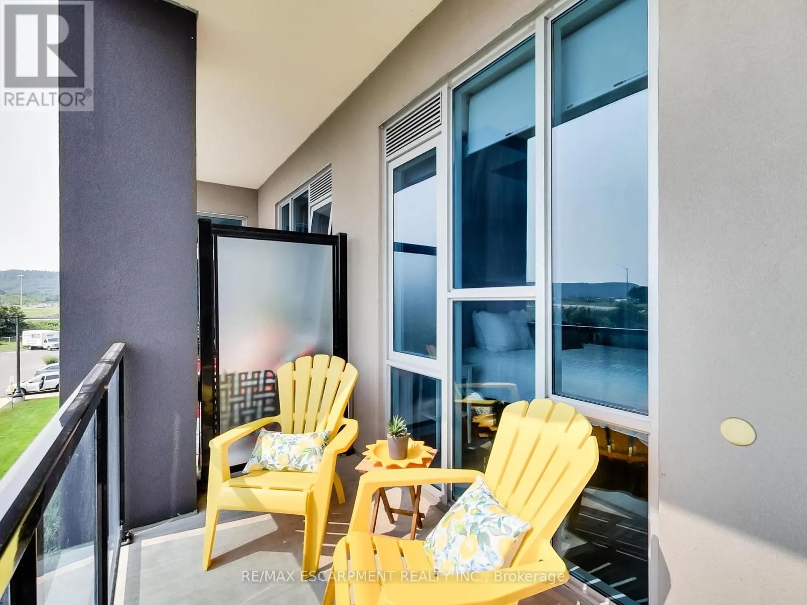 318 - 16 CONCORD PLACE