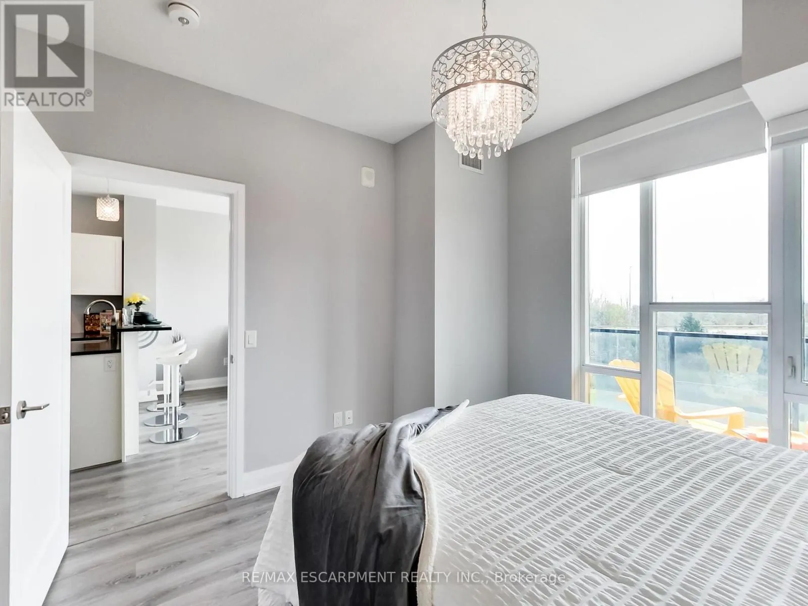 318 - 16 CONCORD PLACE