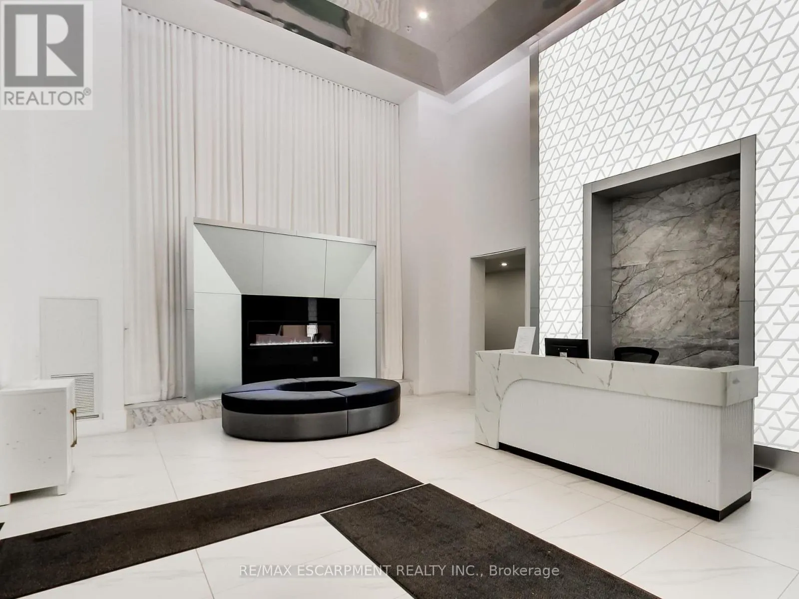 318 - 16 CONCORD PLACE