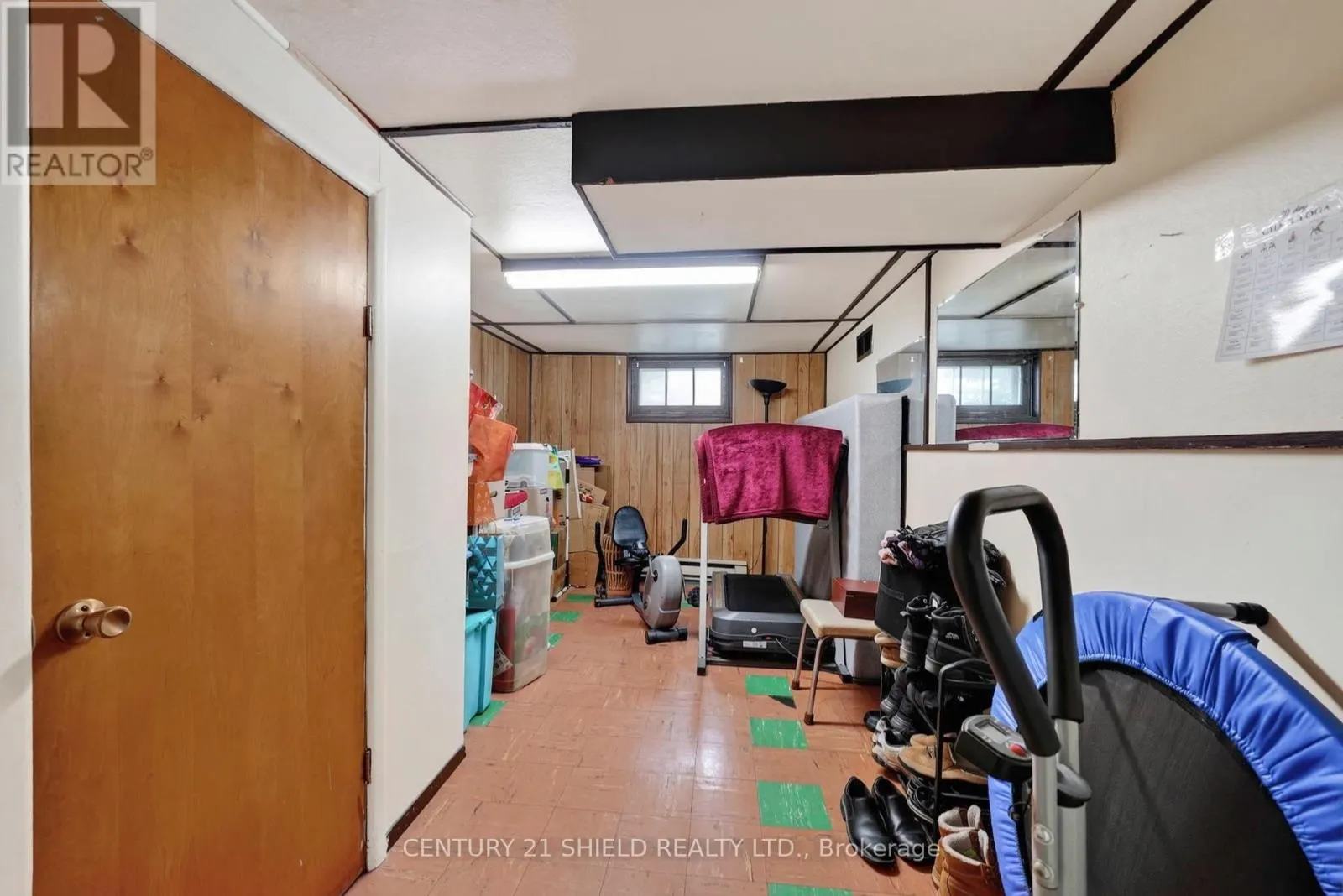 1007 2ND STREET E