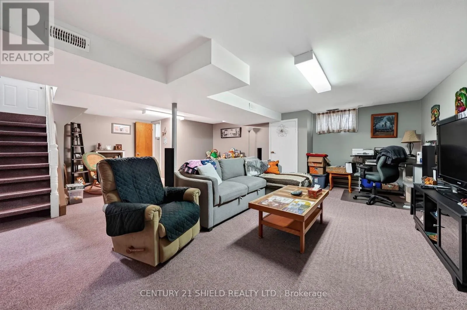 1007 2ND STREET E