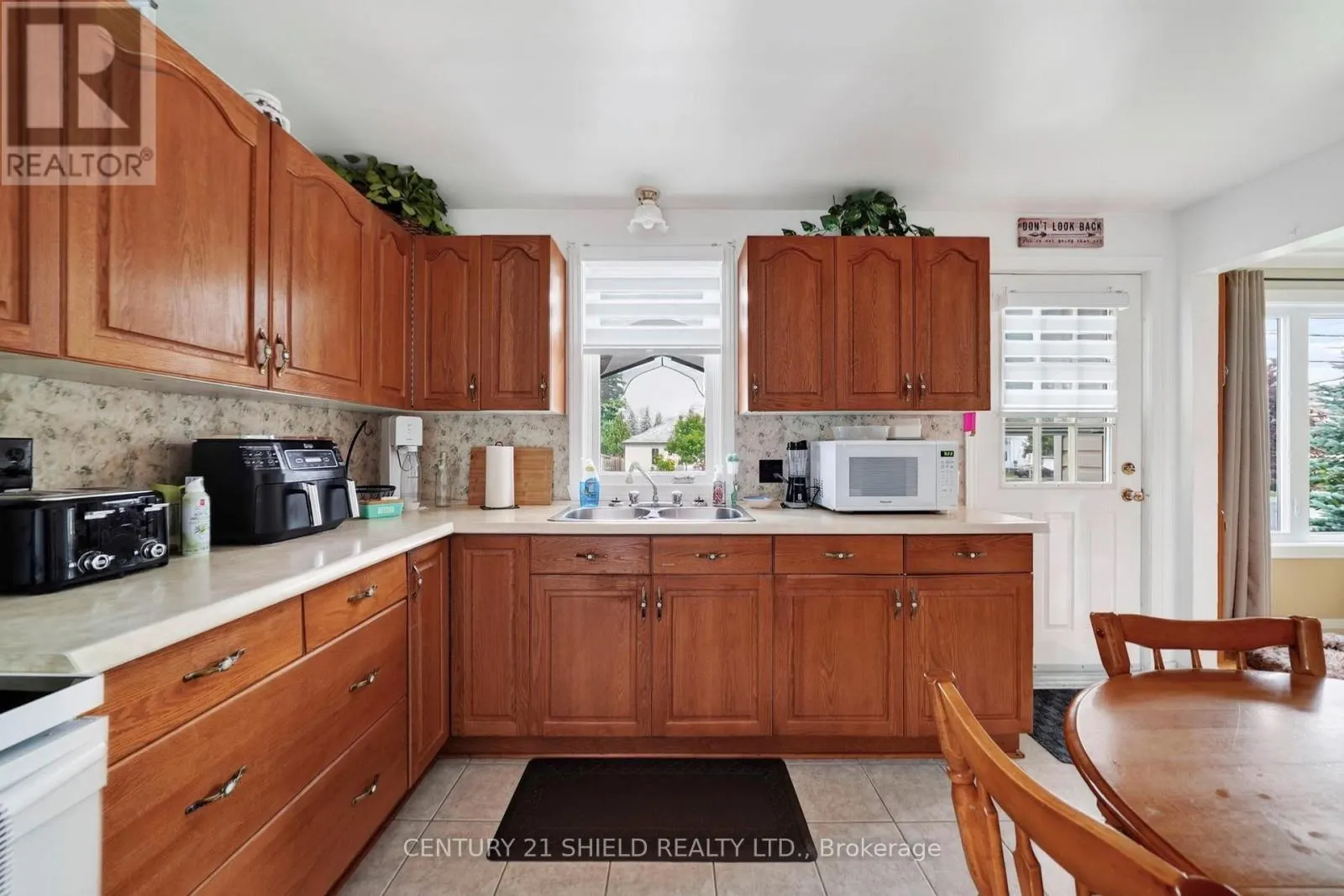 1007 2ND STREET E