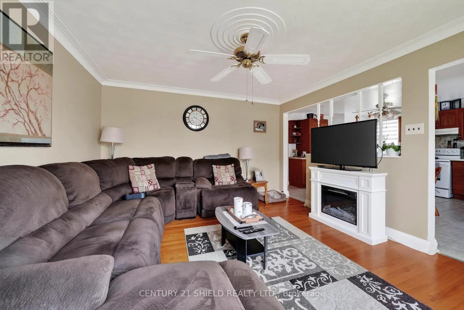1007 2ND STREET E