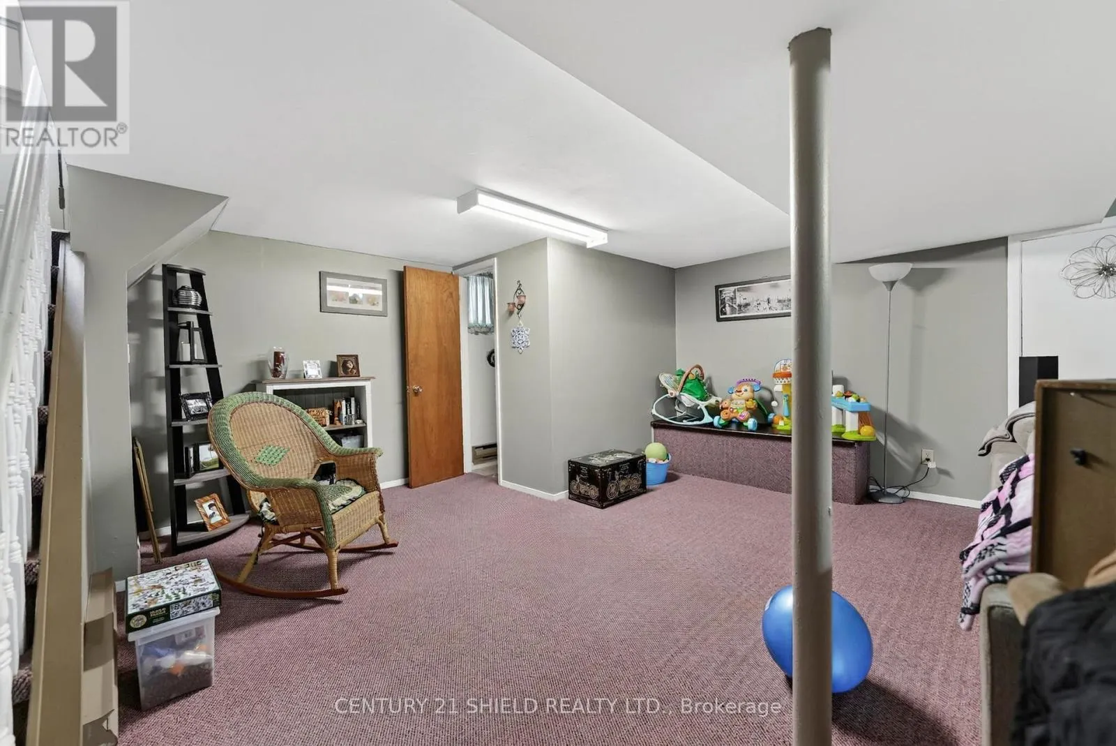 1007 2ND STREET E