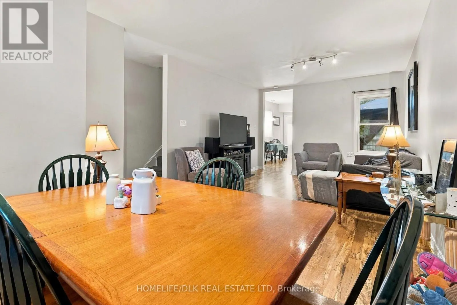 172 PEARL STREET W