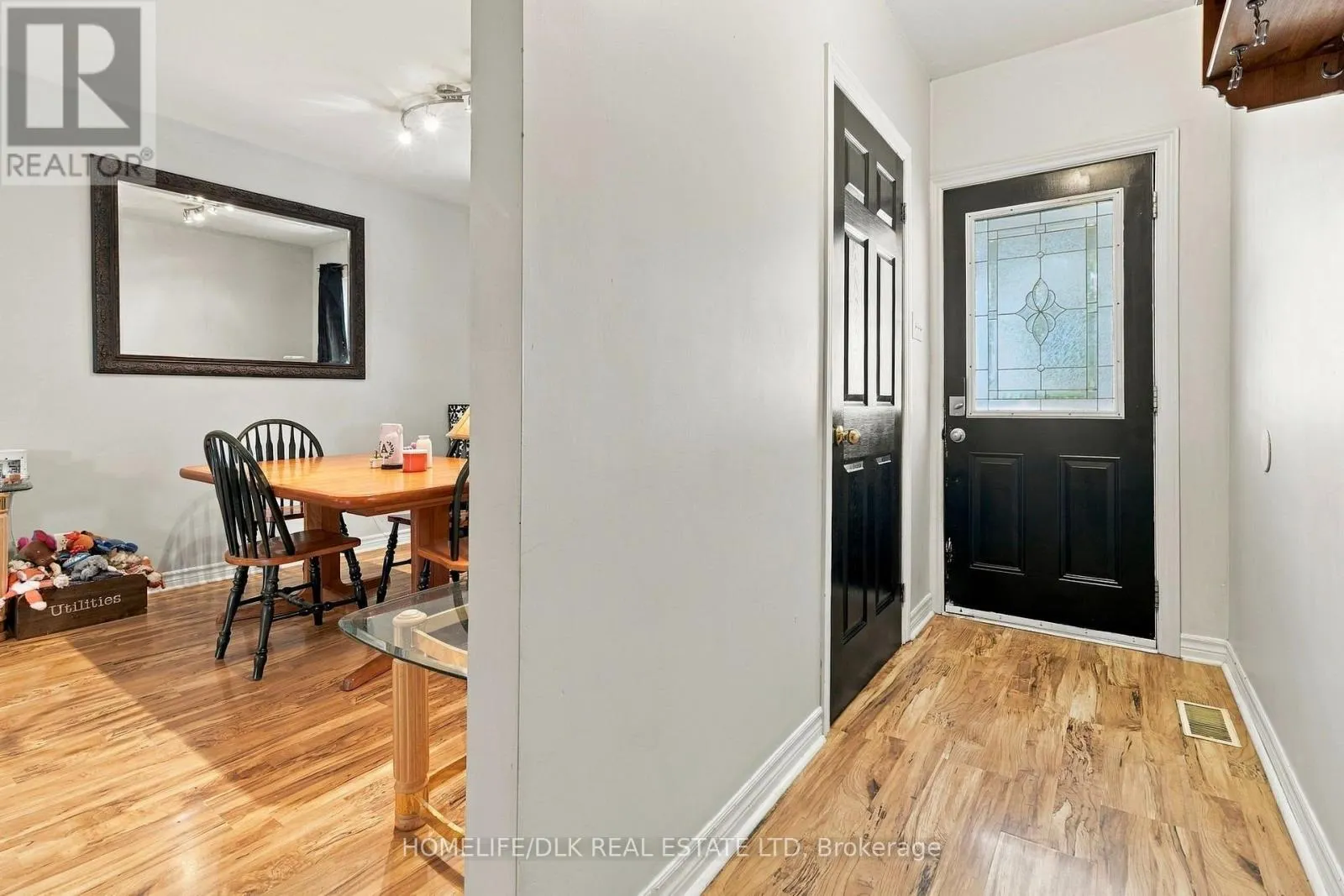 172 PEARL STREET W