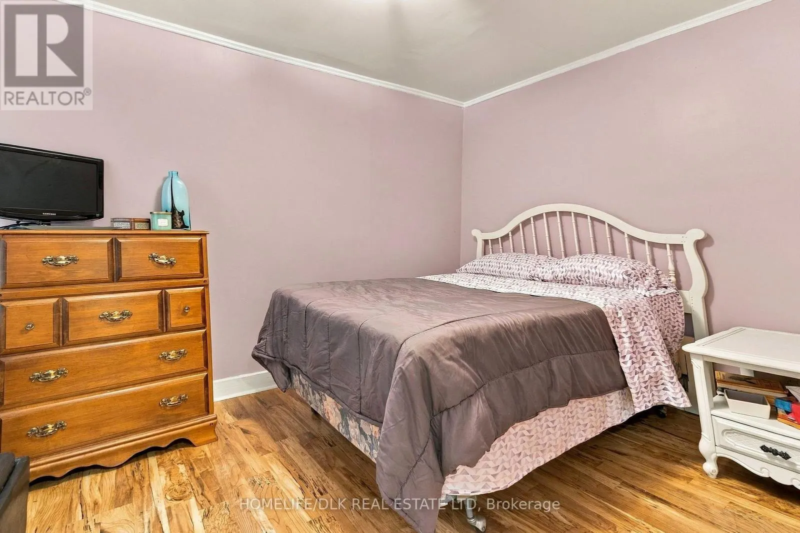 172 PEARL STREET W