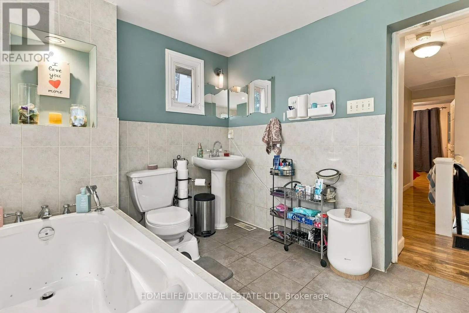 172 PEARL STREET W
