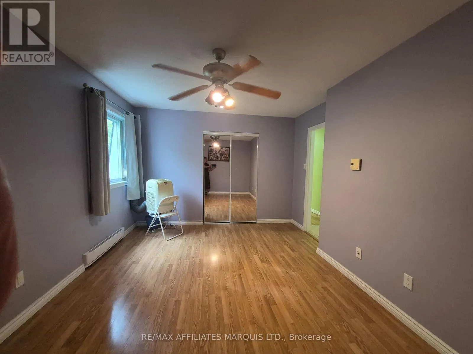 302 - 220 KENYON STREET W