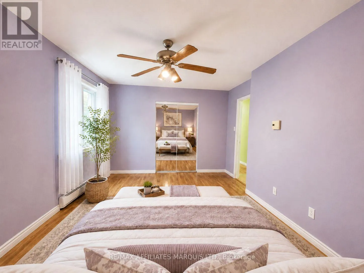 302 - 220 KENYON STREET W