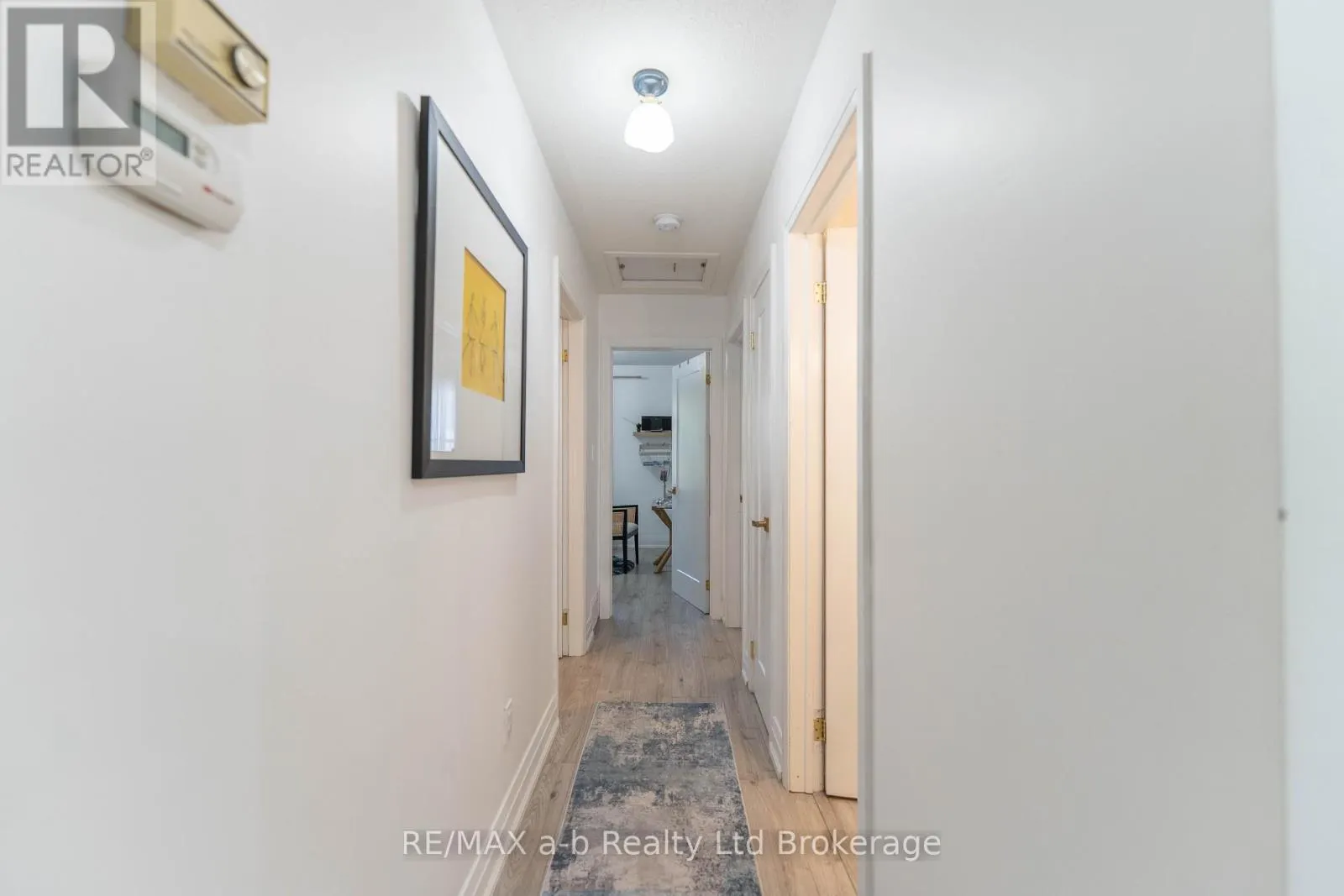 6 CAMDON COURT