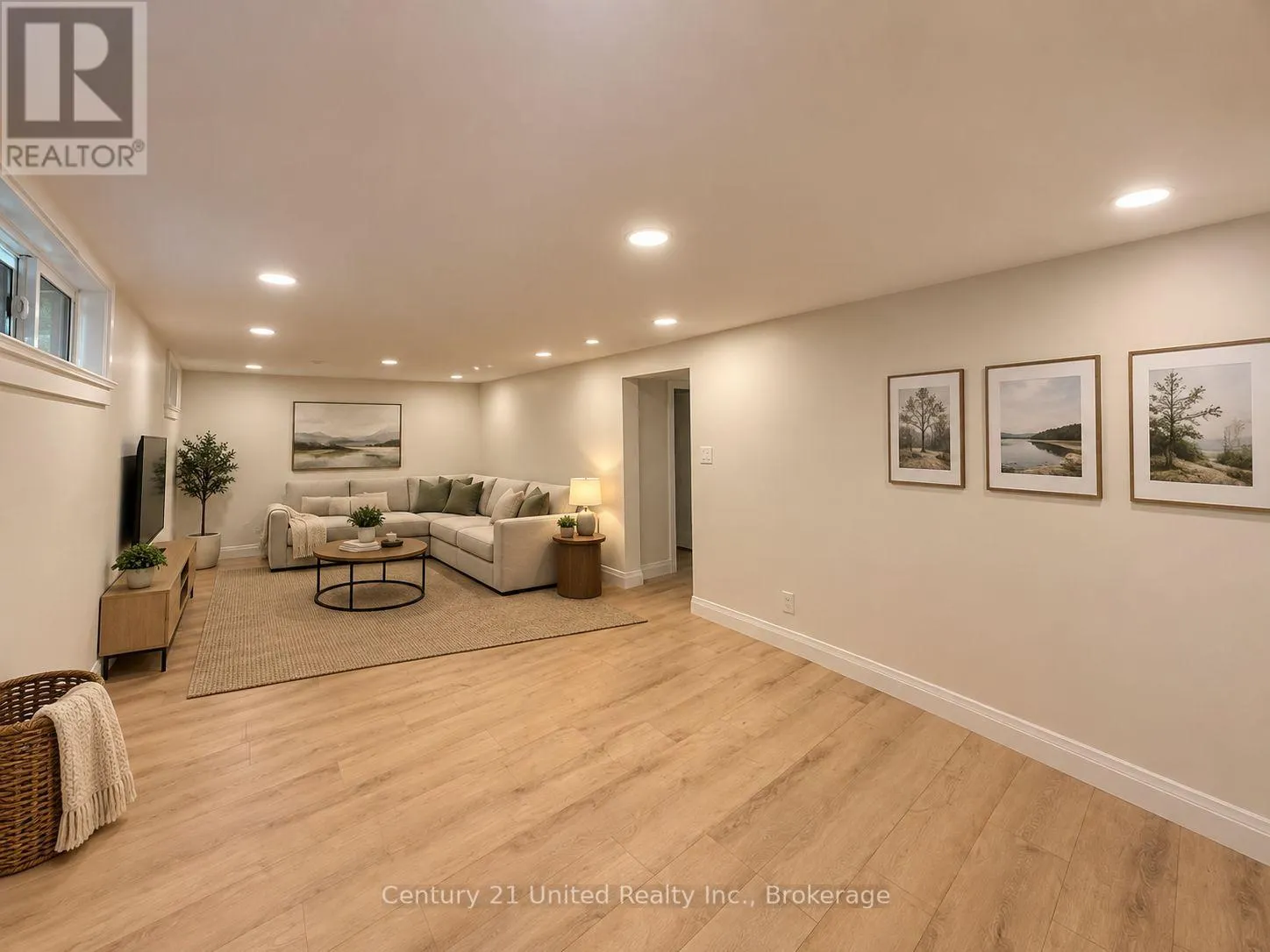 44 HAMILTON AVENUE