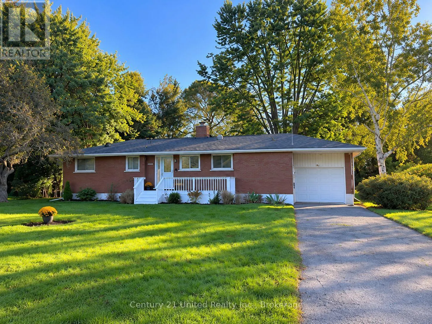 44 HAMILTON AVENUE