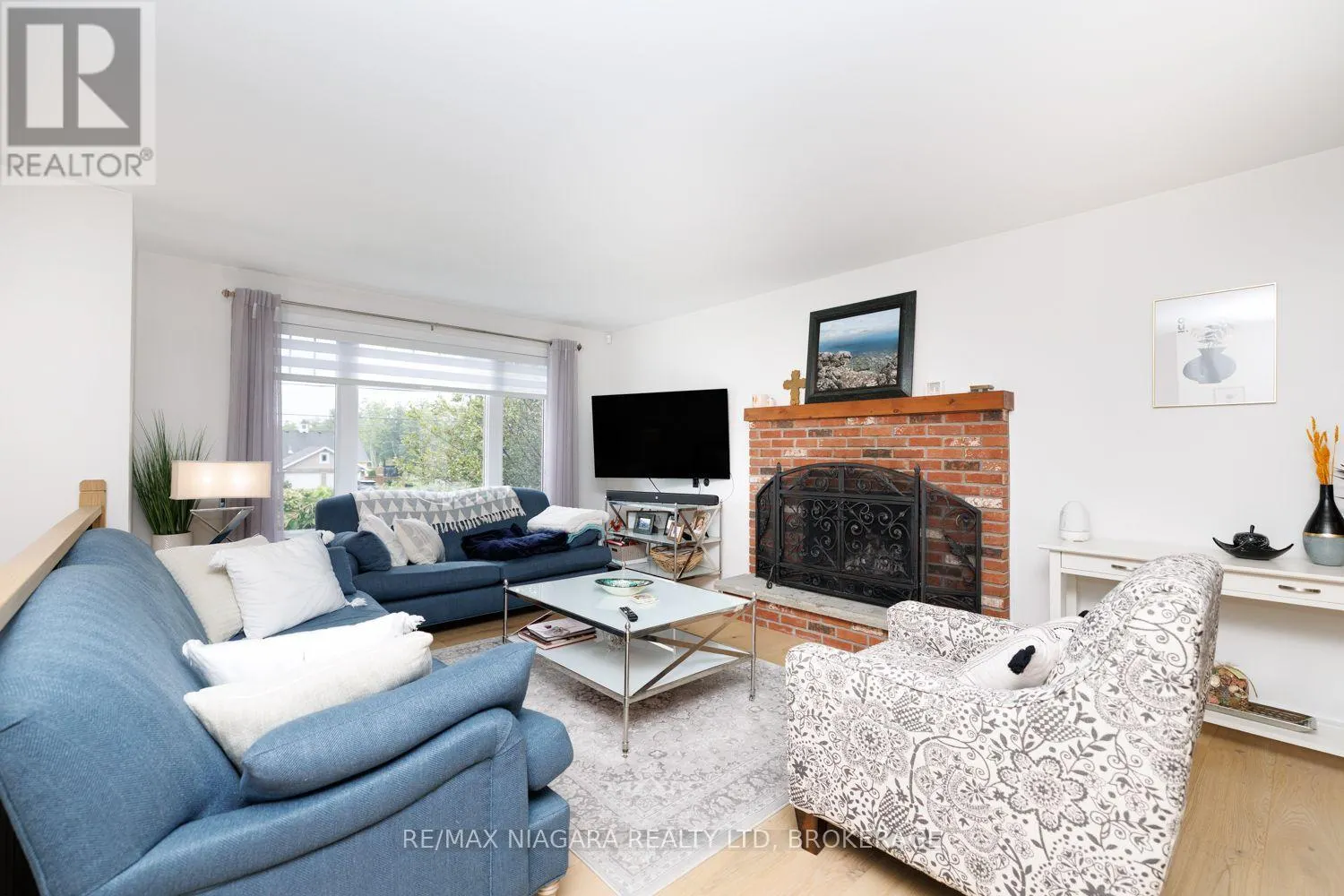 31 PLEASANT AVENUE S