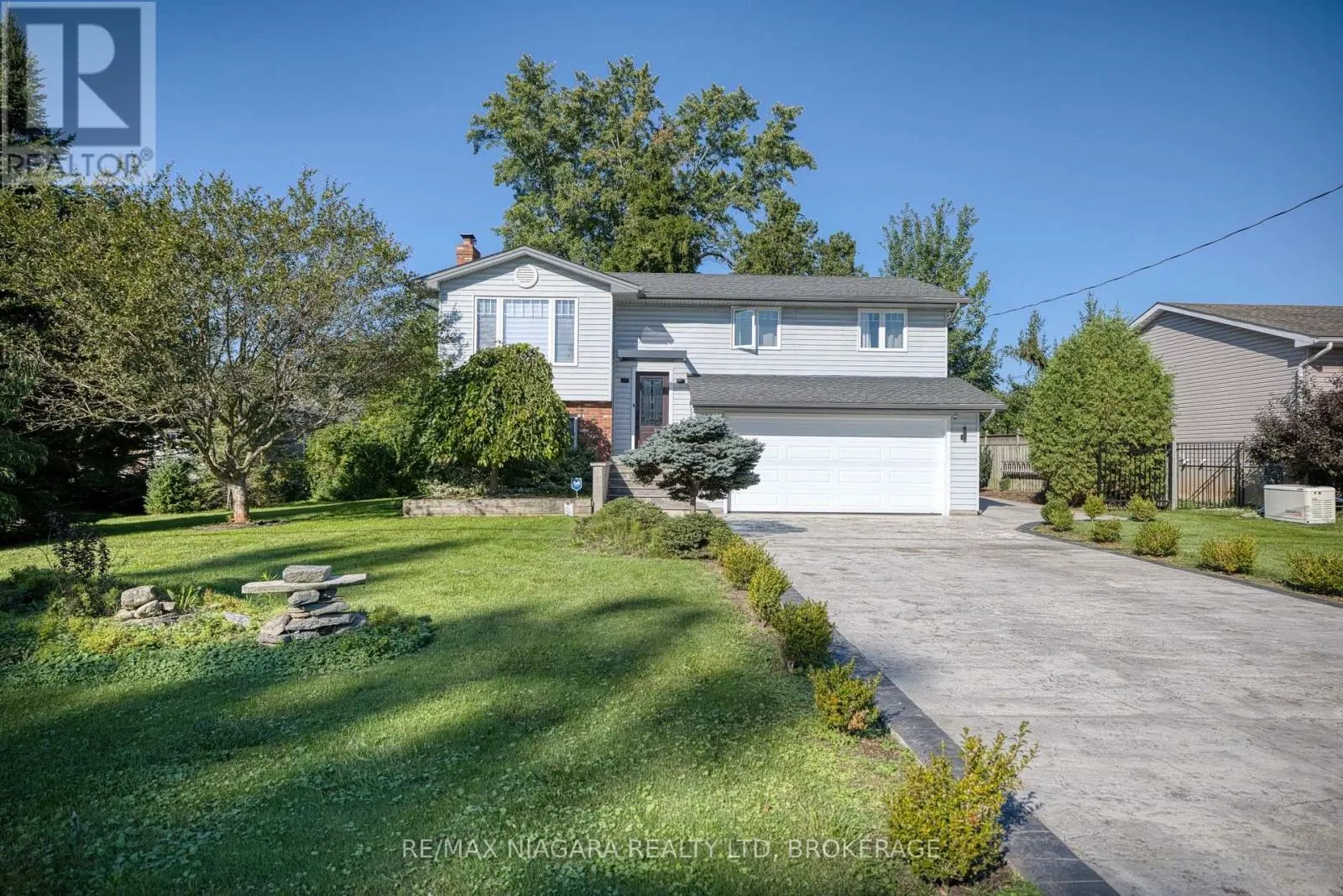 31 PLEASANT AVENUE S