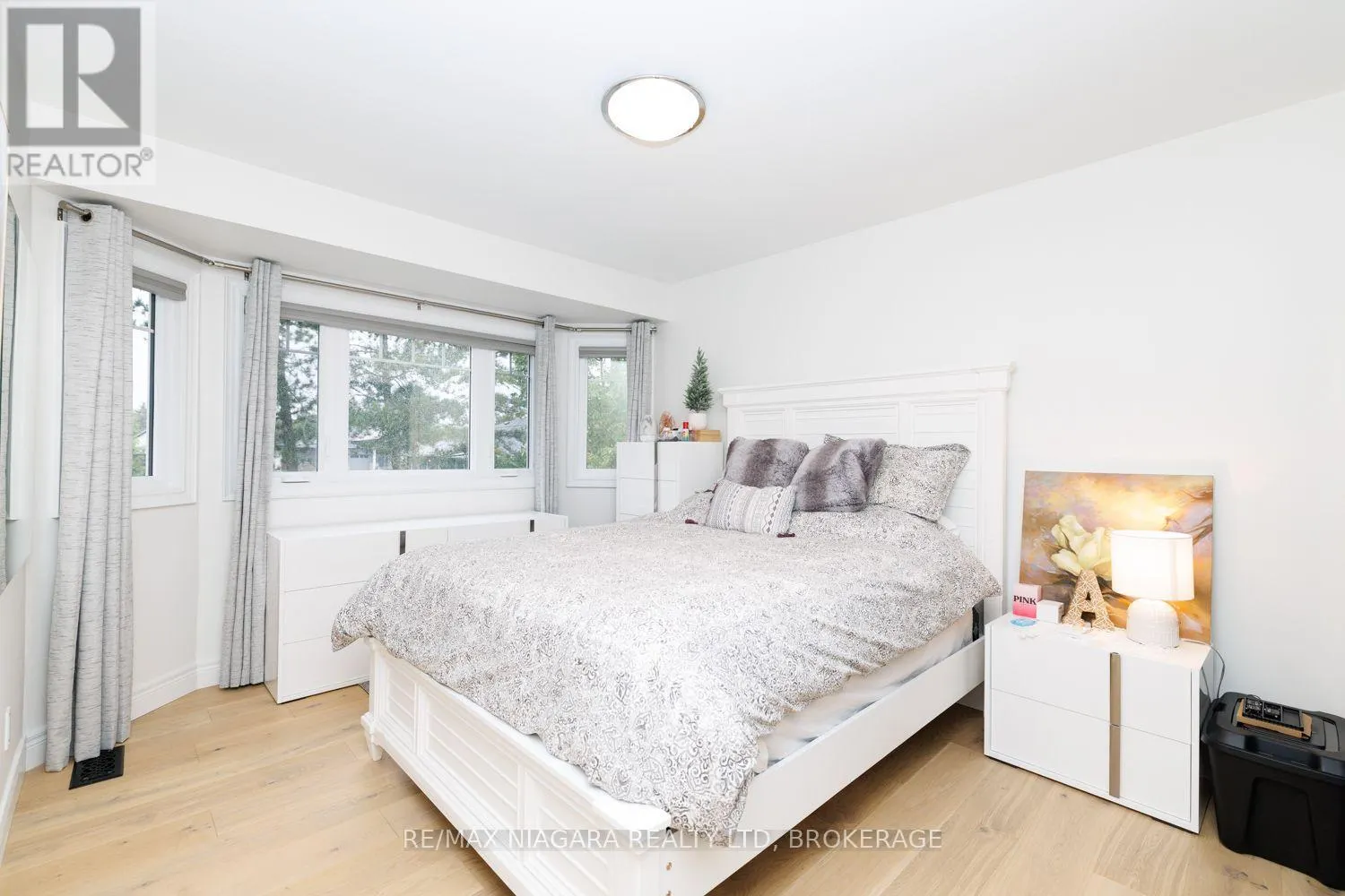 31 PLEASANT AVENUE S