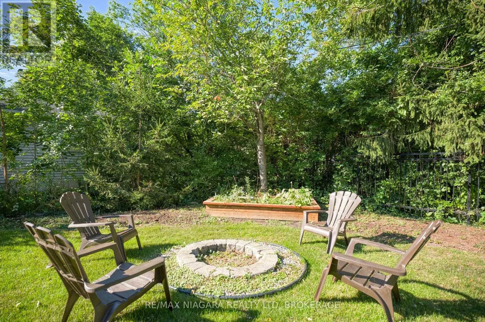 31 PLEASANT AVENUE S