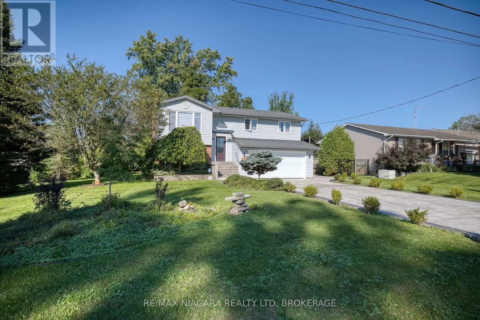 31 PLEASANT AVENUE S