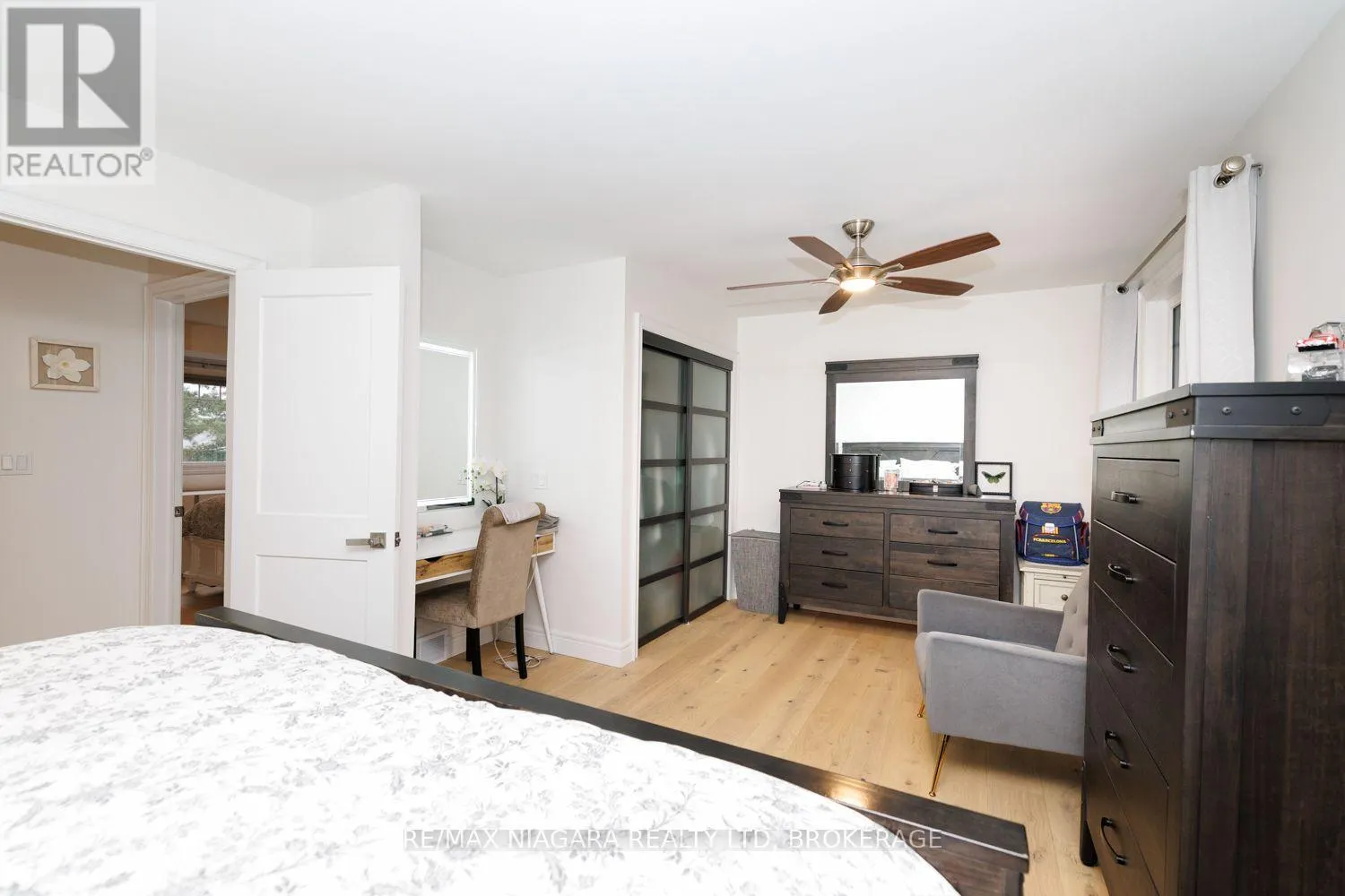 31 PLEASANT AVENUE S
